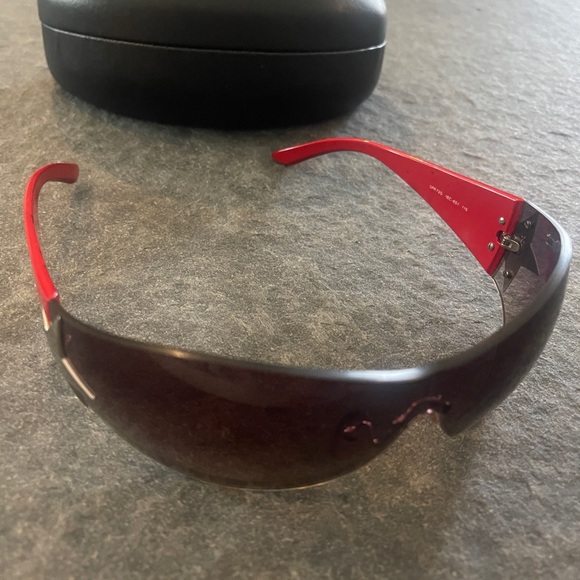 PRADA Rare Y2K Red Star Sunglasses Authentic SPR72G 1BC-651 115 VTG Boutique main image 12